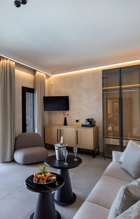 https://tropicanasuitesandvillas.com/wp-content/uploads/2026/05/2-16.avif