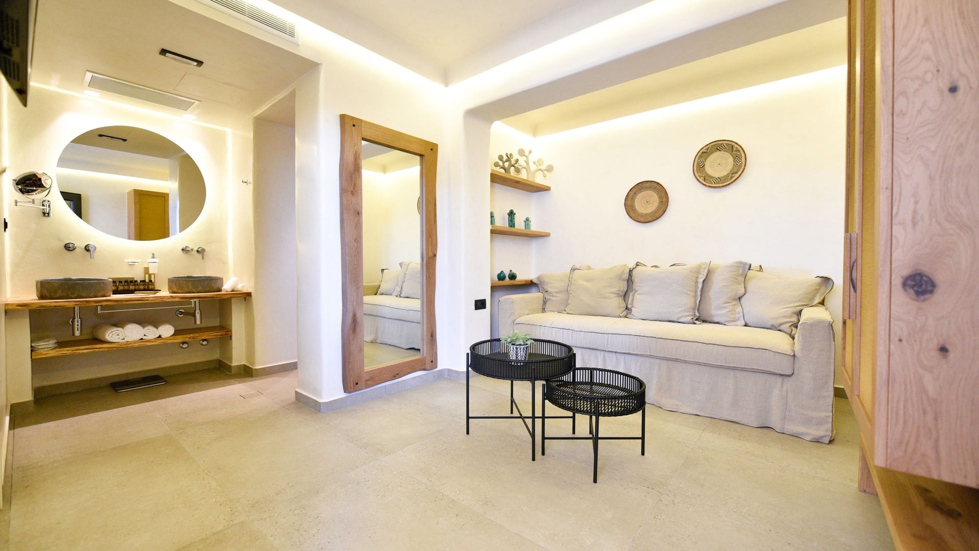 Gallery 4